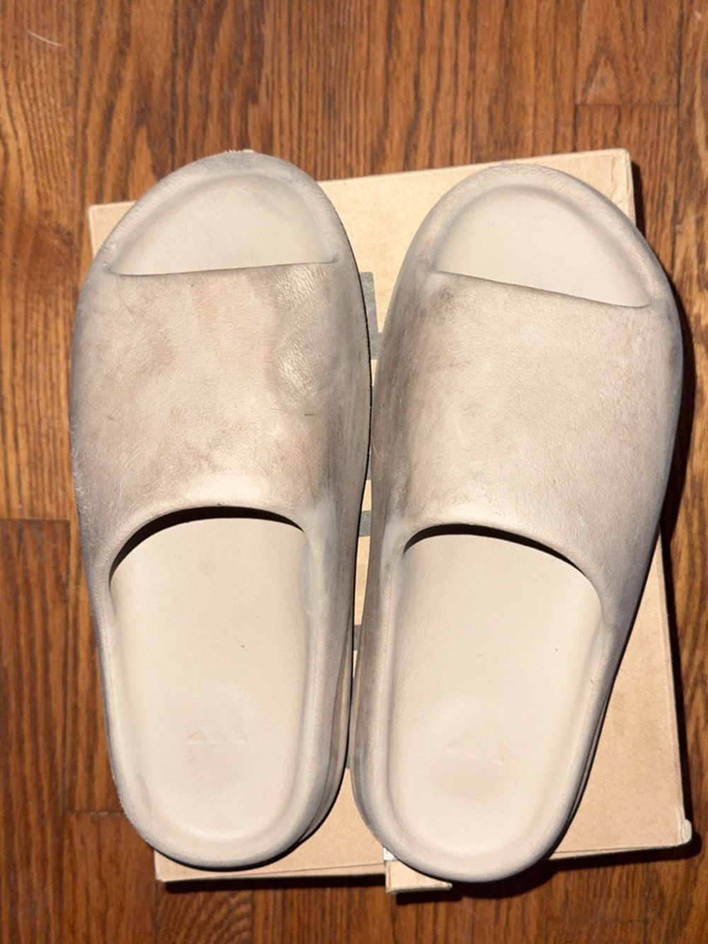 Tan Yeezy slides used